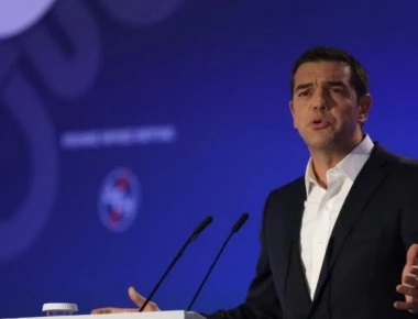 Α. Τσίπρας: Ελαφρύνσεις για 250.000 μη μισθωτούς - Πυρά κατά Μητσοτάκη (βίντεο)